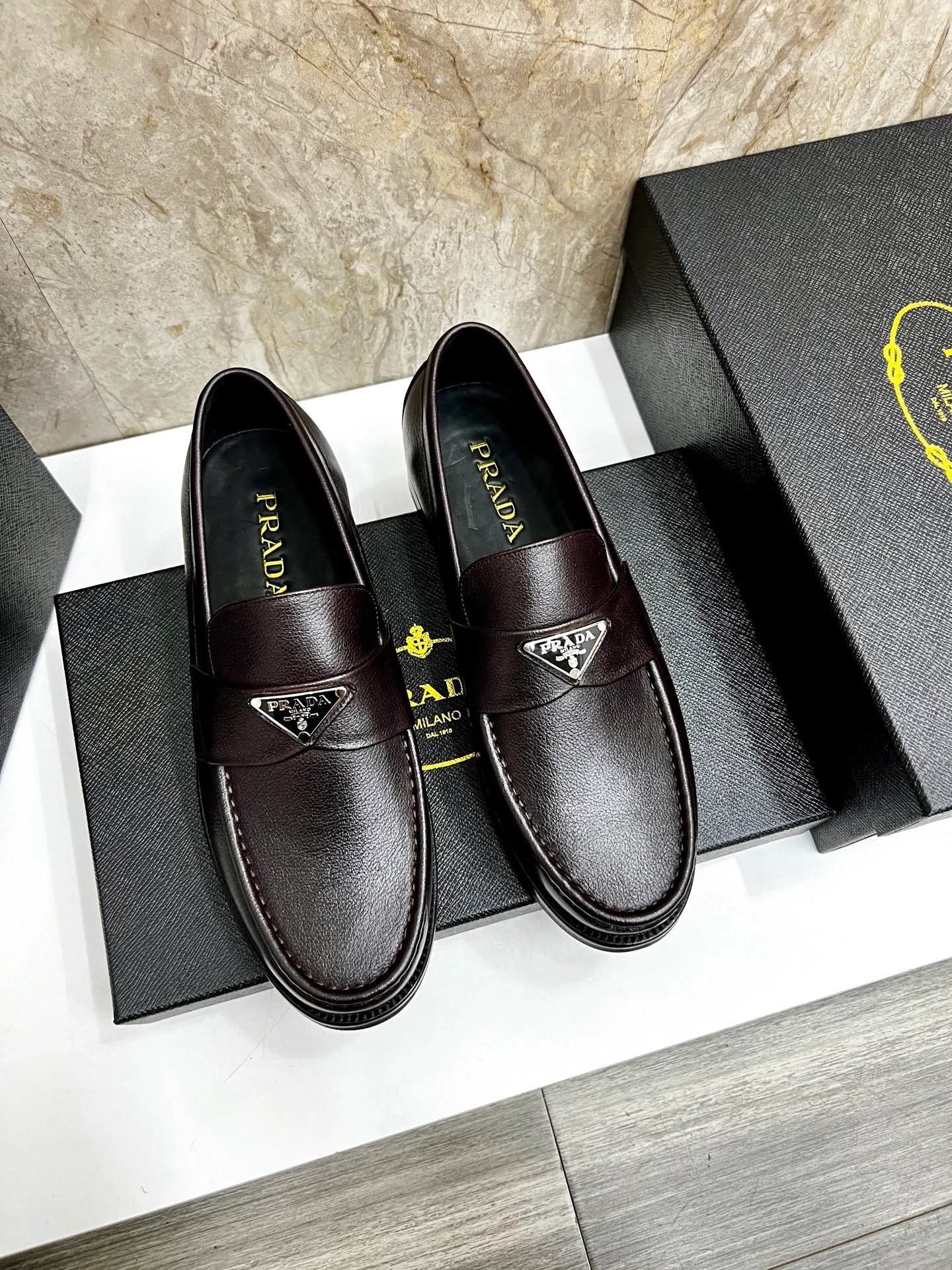 PRADA~ Size: 38-44 (customized 45/46 P: 💰880 P's original official website new high-end men's leather shoes, top-quality original replicas, made of imported open edge beads/calf leather, calf leather breathable lining, original leather outsole!